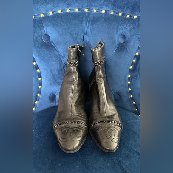 Chanel Vintage Women’s Boots - Picture 2 of 11